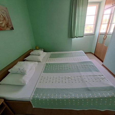 Apartmani Dusica Lumbarda Dış mekan fotoğraf