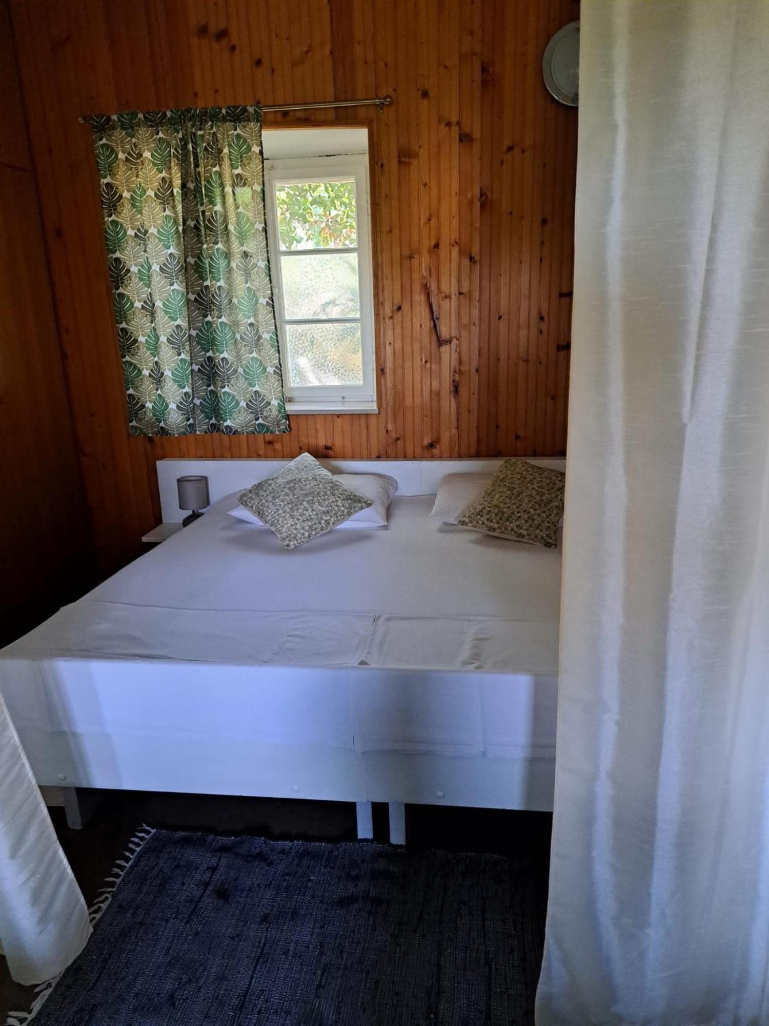 Apartmani Dusica Lumbarda Dış mekan fotoğraf